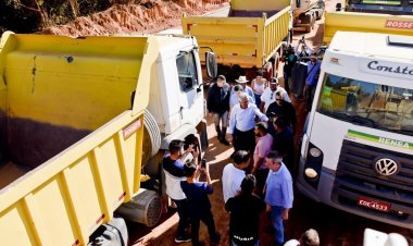 Governador vistoria obras de pavimentação da GO-454, que liga Goiás a Mato Grosso