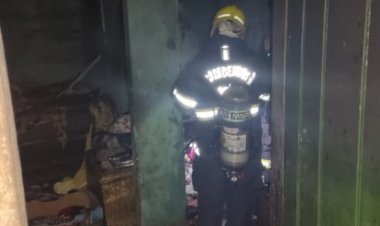 Vela acesa causa incêndio em barracão residencial de Formosa (GO)
