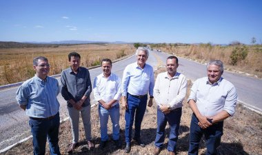 Governador vistoria obras em rodovias que ligam Nordeste e Norte goianos