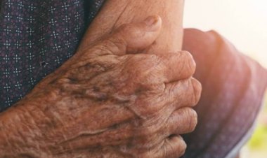 Mullher é presa por manter mãe em cárcere privado, sem água e luz em Goiás
