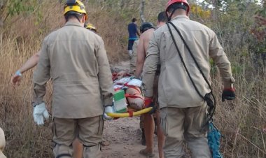 Turista fica ferida após cair em cachoeira de parque em Formosa
