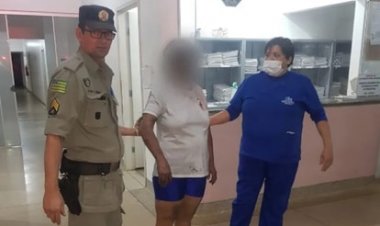 PM resgata mulher que incendiou a própria casa “a mando do diabo”, em Campinorte (GO)