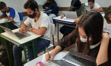 Com cerca de 3 mil acessos diários, plataforma de videoaulas do Governo de Goiás possibilita retomada de conteúdos perdidos durante a pandemia