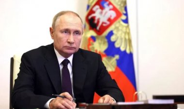Vladimir Putin sofre tentativa de assassinato com ataque de bomba, diz site