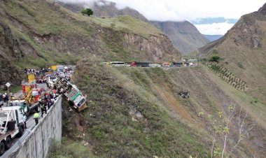 TRAGÉDIA: acidente de ônibus deixa 20 mortos e 15 feridos