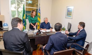 Governador assina decreto de nomeação do novo defensor público-geral do Estado de Goiás