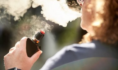 Estudo relaciona aumento de cáries ao uso cigarro eletrônico