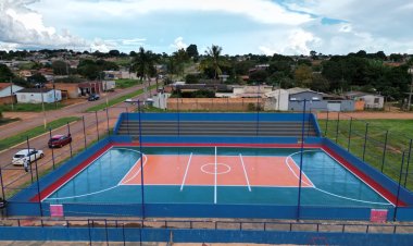 São João d’Aliança: Prefeita Débora Domingues faz reforma da quadra poliesportiva da Vila Boa Esperança
