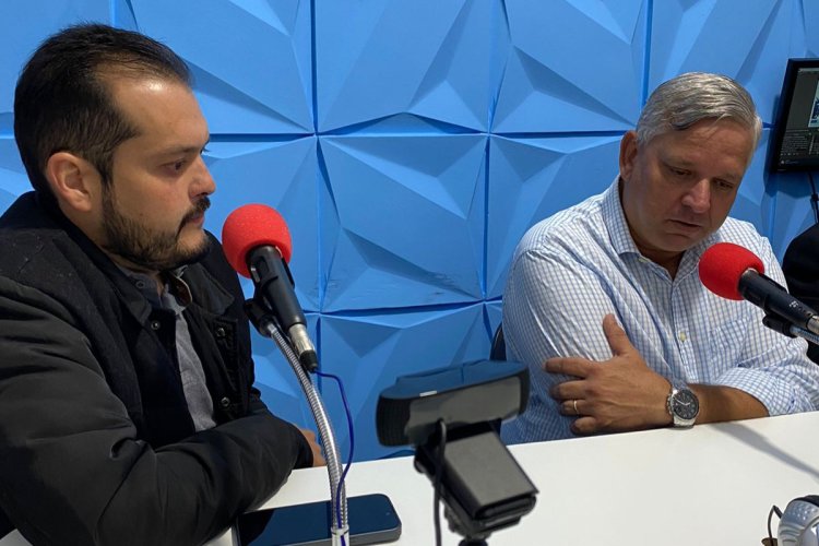 Prefeito Gustavo Marques concede entrevista para a Rádio Lance FM e fala  sobre as obras e ações que estão sendo executadas - Panorama da Notícia