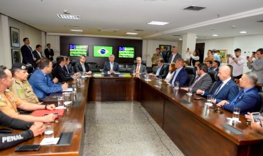 Caiado anuncia pacote de medidas para reforçar segurança nas escolas