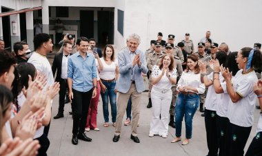 Caiado sanciona lei que cria Política Estadual de Prevenção e Combate à Violência Escolar