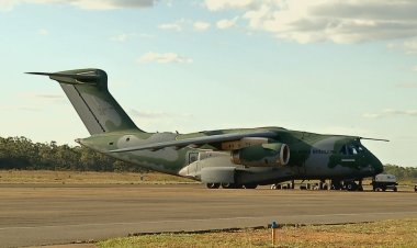 Maior avião da América do Sul entra em serviço na FAB