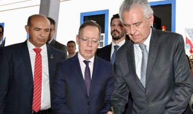 “Temos orgulho das nossas origens”, diz Caiado ao transferir capital para cidade de Goiás