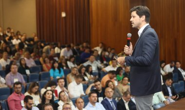 Gestão eficiente e inovadora faz de Goiás uma referência, assegura Daniel Vilela em congresso da AGM