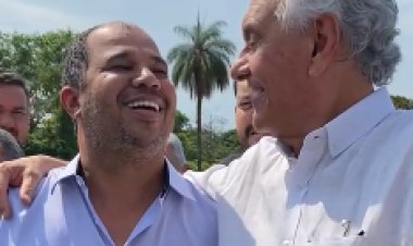 Governador reconhece importância de discurso do radialista Fábio JR e enaltece avanço da saúde em Formosa