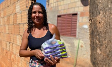 Goiás Social leva kits de alimentos a famílias de Luziânia e Valparaíso de Goiás