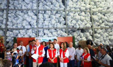 Natal do Bem: Caiado e Gracinha iniciam distribuição de 525 mil brinquedos aos municípios goianos
