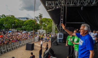 Na Marcha para Jesus 2023, Caiado destaca importância da manifestação pública da fé