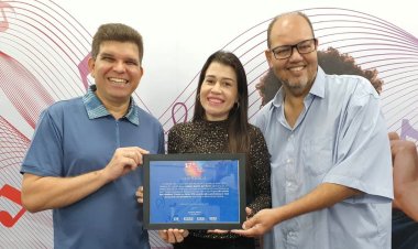 Brasil Central vence o Prêmio Fieg de Comunicação na categoria Radiojornalismo