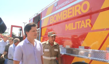 Corpo de Bombeiros de Jataí recebe caminhão de combate a incêndio florestal