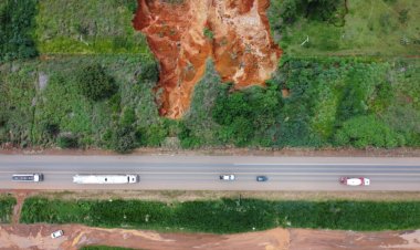 Erosão gigante ameaça BR-020 em Formosa: providências urgentes são necessárias!