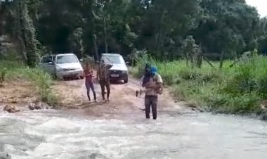 Moradores da zona rural de Formosa estão ilhados  e crianças  enfrentam dificuldades para acessarem a escola