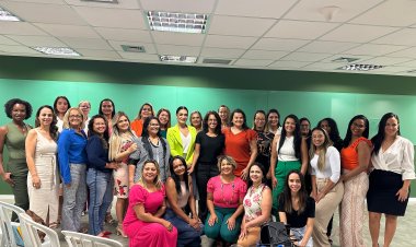 Mulheres se reúnem para definir ações voltadas para elas na região do Entorno