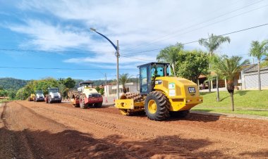 Goinfra realiza restauração da GO-518 na região de Córrego do Ouro e Buriti de Goiás