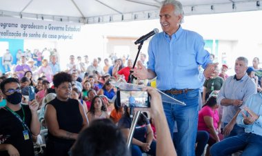 Único estado no país que dá casa a custo zero”, diz Caiado durante entrega em Itaberaí