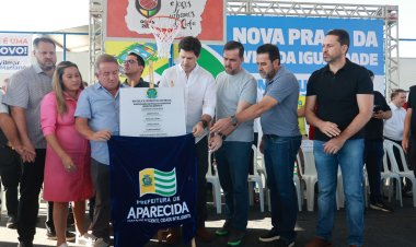 Daniel Vilela e prefeito Vilmar Mariano entregam Praça da Juventude à população de Aparecida