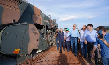 Força-tarefa deve antecipar conclusão de obras na GO-213, projeta Caiado