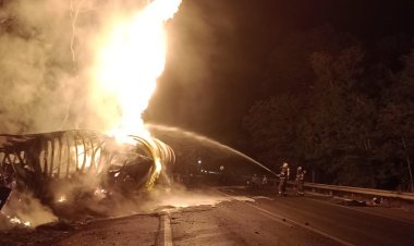 Grave acidente na BR-020 em Formosa deixa motorista desaparecido e rodovia  interditada