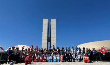 Cavalhadas de Pirenópolis recebem homenagem na Câmara dos Deputados