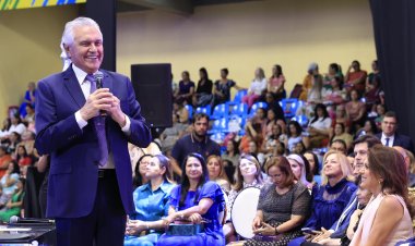 Caiado ressalta trabalho social das mulheres durante congresso religioso em Goiânia