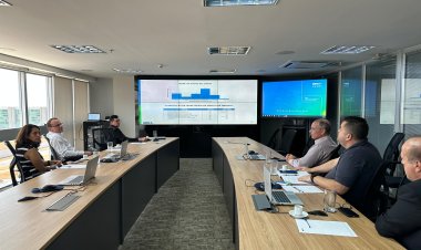 Secretaria do Entorno e Infra S.A. discutem soluções para aprimorar transporte semiurbano