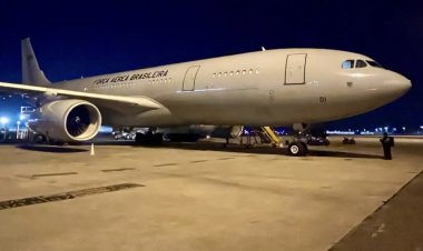 Avião da FAB deixa o Líbano com 229 brasileiros repatriados
