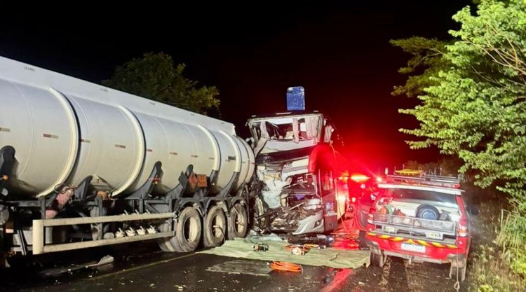 Grave acidente na BR-020 deixa duas vítimas fatais