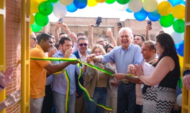 Caiado inaugura colégio de tempo integral para 454 alunos em Padre Bernardo