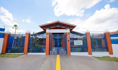 “Sou um apaixonado pela educação”, ressalta Caiado ao entregar reforma do colégio militar de Santo Antônio do Descoberto