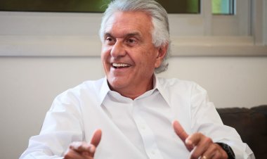 Por unanimidade, TRE-GO derruba inelegibilidade de Caiado