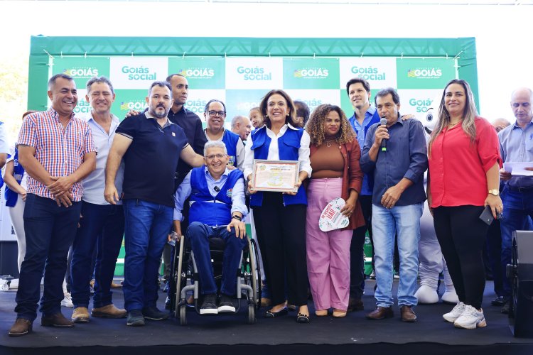 Gracinha Caiado abre Goiás Social em Abadia de Goiás com entrega de benefícios