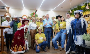Caiado visita estande do Governo de Goiás na Festa do Peão de Barretos