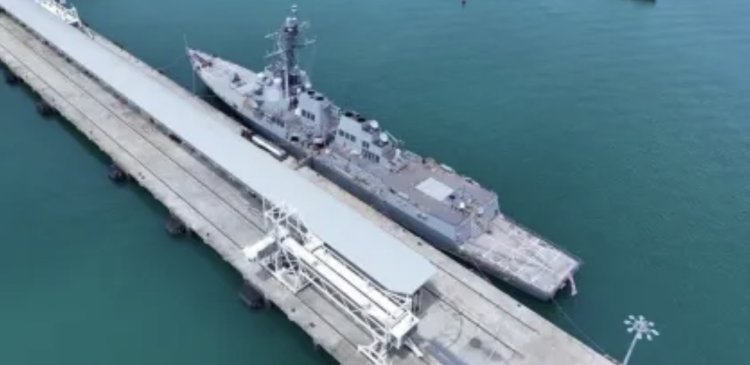 Militares dos EUA disparam contra suposto navio de drogas da Venezuela