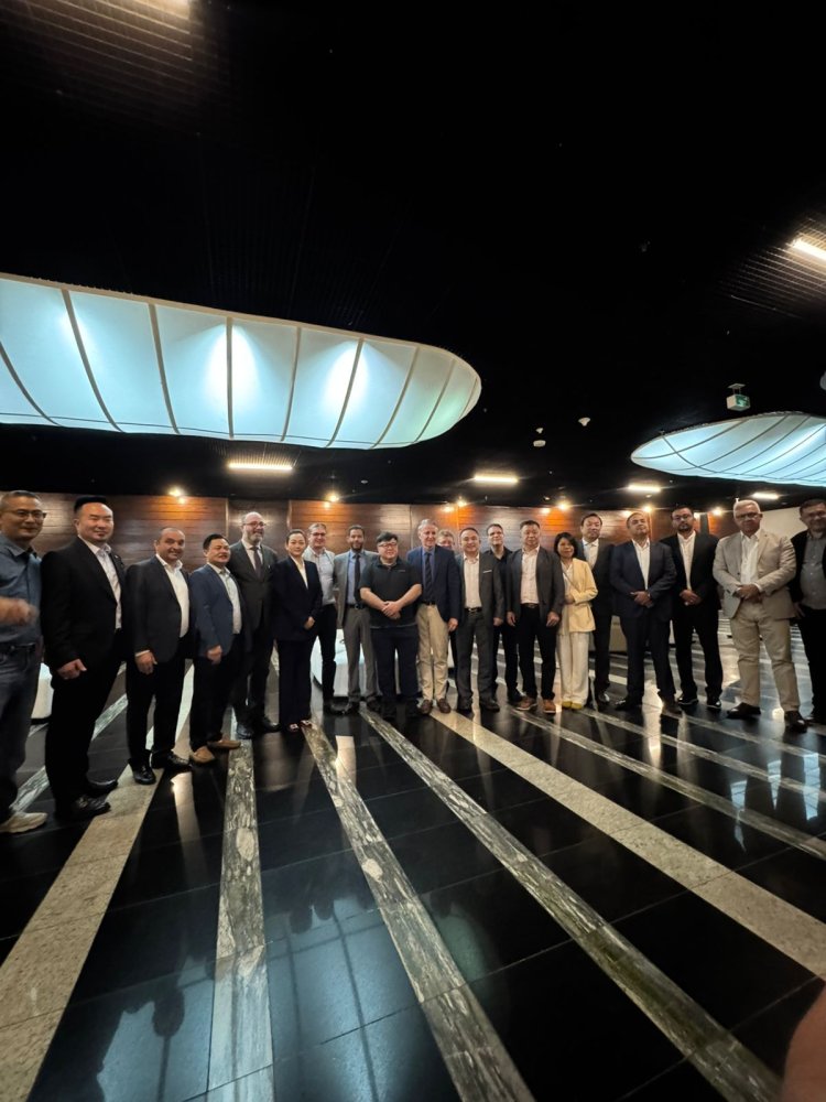 Entorno busca parcerias na China