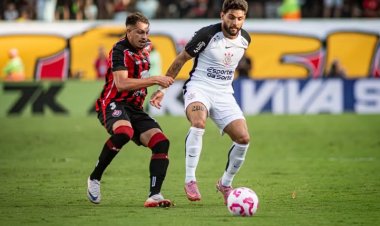 Nos minutos finais, Corinthians vence o Vitória na Bahia