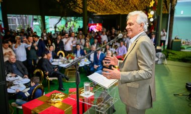 Caiado exalta força e importância do jornalismo no interior de Goiás