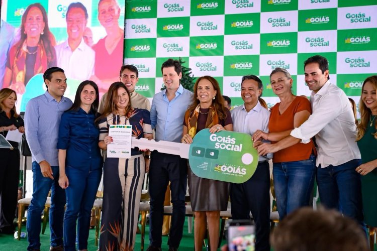 “Fortalecer os municípios é a forma mais eficiente de cuidar das pessoas”, afirma Daniel Vilela ao entregar veículos para todas as cidades goianas