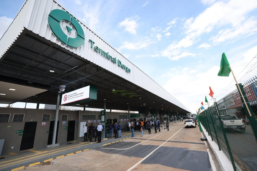 Caiado e Daniel Vilela entregam novo Terminal do Dergo, em Goiânia