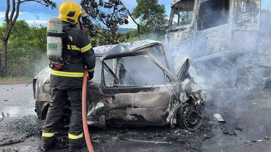 Grave acidente na BR-020 deixa dois mortos em Formosa (GO)