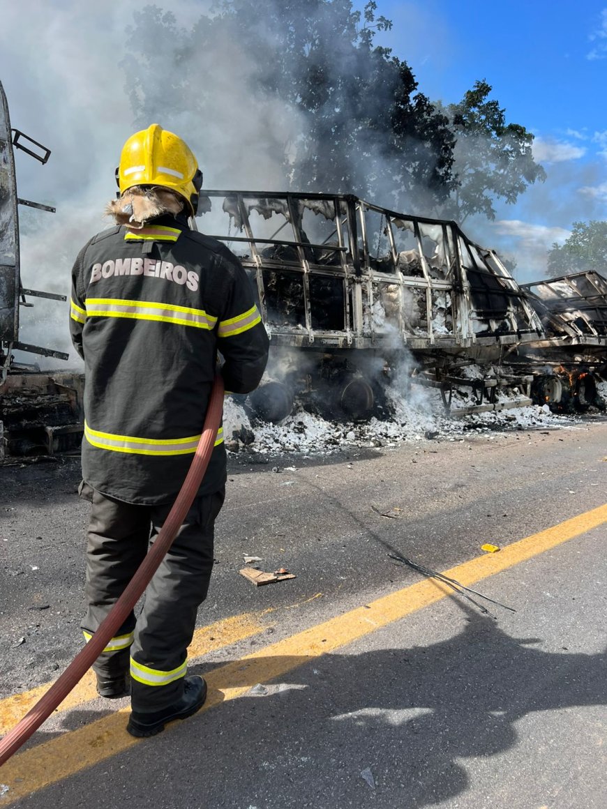 Grave acidente na BR-020 deixa dois mortos em Formosa (GO)